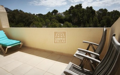 Preciosa casa pareada con bonitas vistas al mar en Sierra Altea Golf.